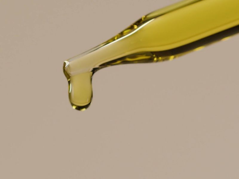 maslinovo ulje u pipeti